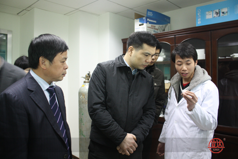 省经信委副主任吴家曦一行莅临完美体育官网首页入口调研指导